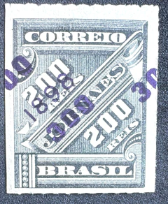 Jornal Sobrestampado - Variedade - Sobrecarga dupla, sendo uma na margem - RHM 117 DM - 1000 Ufs.