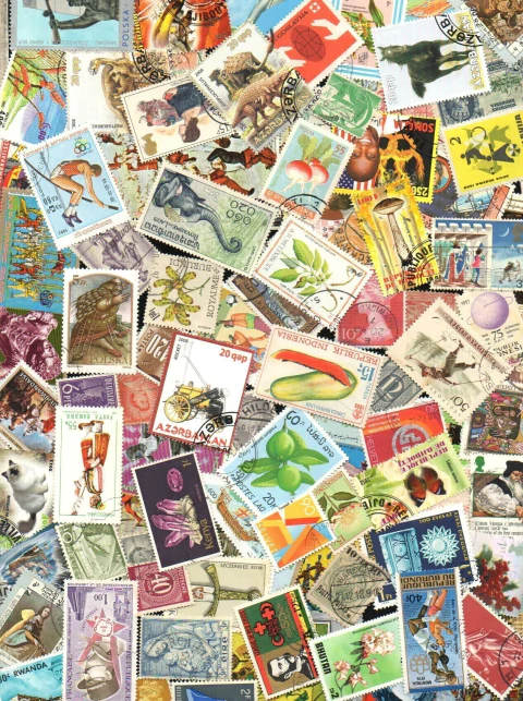 15114 Univrsais Pacote com 500 Selos Diferentes - Linda Escolha (cópia)