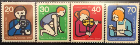 12345 Alemanha Berlim 430/33 desenhos NN