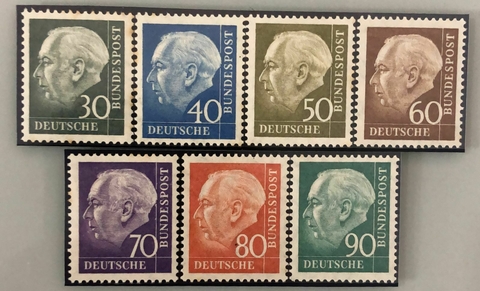 06826 Alemanha Federal 125A/128B Presidente Théodor Heus N
