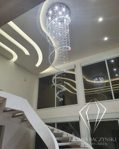 L74- 2 Lustre de Cristal Espiral diâmetro 80cm Lustre Pé Direito Duplo Lustre Escada