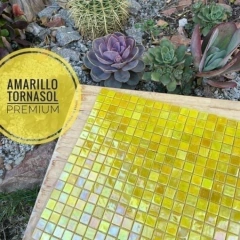 Venecitas Especiales 1,5 x 1,5 cm. Amarillo Tornasol STK016