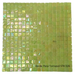 Venecitas Especiales 1,5 x 1,5 cm. Verde Lima Irisdicente STK026 en internet