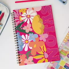 CUADERNO A4 BESO FLORAL - comprar online
