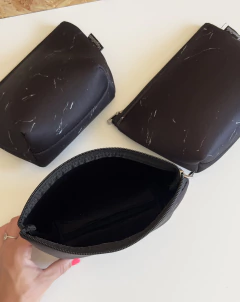 NECESER NEOPRENE MÁRMOL AYQUELINDO en internet