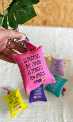 LLAVERO ALMOHADITA AMISTAD - comprar online