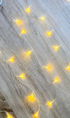 CORTINA LUZ LED 3 X 0.60MTS CÁLIDA - ENCHUFE - comprar online