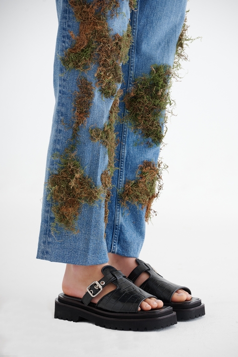 SHED sandals