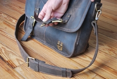 Morral de cuero modelo Old School - tienda online