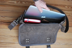 Morral de cuero modelo Old School en internet
