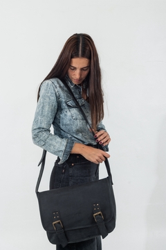 Morral de cuero modelo Classic - Vakapi Cueros