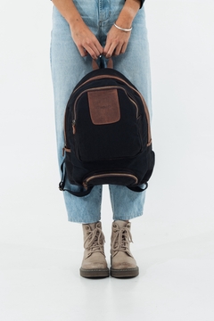 Mochila Lona y cuero - comprar online