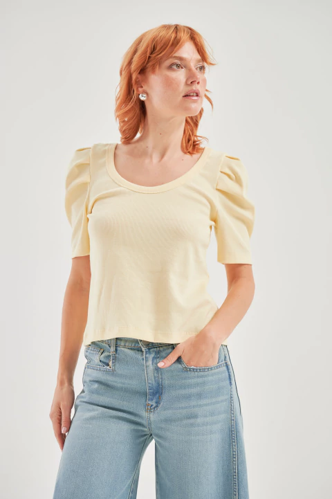 REMERA MEGHAN MORLEY PESADO - comprar online