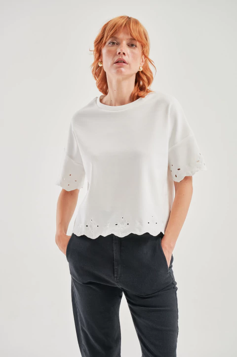 REMERA BUZITO ROMANTIC LACE - comprar online