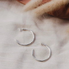 Argollas Irregulares M de Plata 925