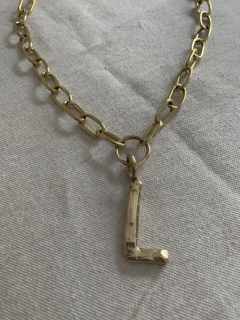 Colgante Inicial con Cadena de Bronce c/ baño de Oro - db jewellery