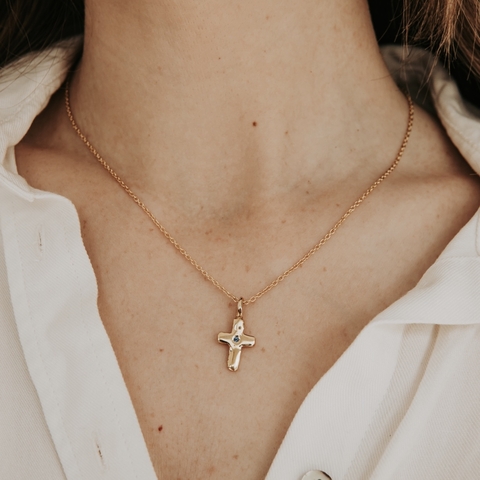 Colgante Cruz con circon de Bronce - comprar online