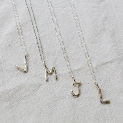 Colgante Inicial Small - Plata 925