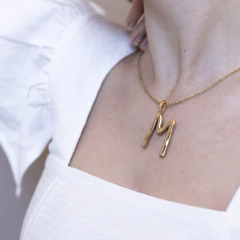 Colgante Inicial mediana - Bronce - comprar online