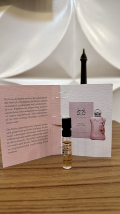 Parfums De Marly Delina exclusif 1,5ml Amostra Original - comprar online
