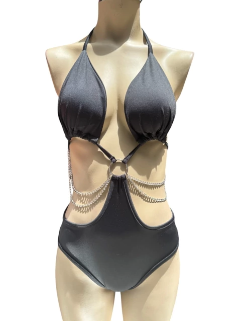 Trikini con taza y cadena