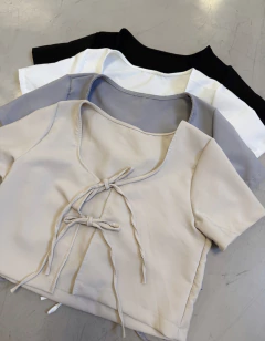 Top Lenora - comprar online