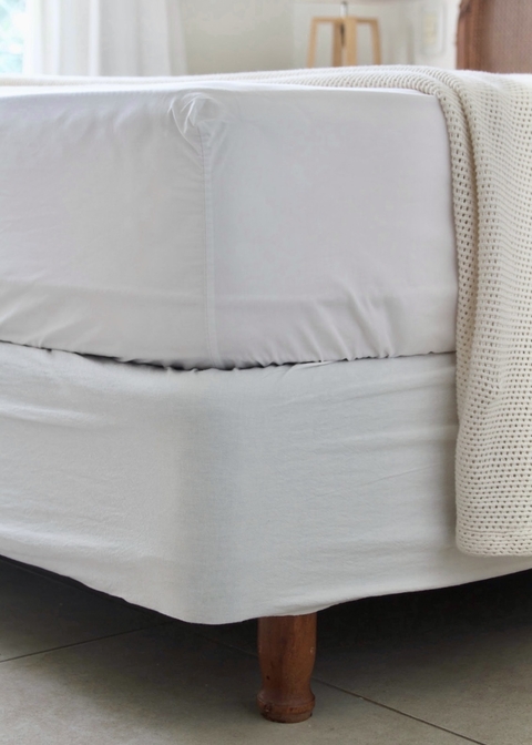 CUBRE SOMMIER BLANCO TIZA ELASTIZADO - TUSOR - comprar online