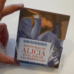 Aventuras de Alicia en el país de las maravillas - Lewis Carrol