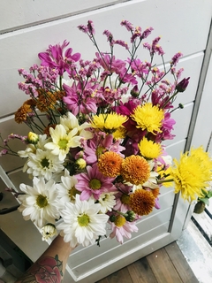 SUSCRIPCIÓN RAMO FLORES M / ENTREGA 2 RAMOS X MES / ENVÍO INCLUIDO - comprar online
