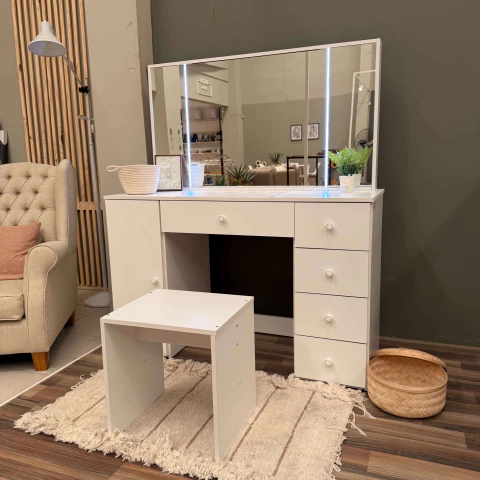 Tocador con luces led, maquillador hollywood, Gamma Hogar