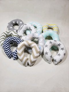 Imagen de Cuellito de viaje - Rellenos con vellón siliconado - Tusor/Gabardina 100% Algodón - Lavables