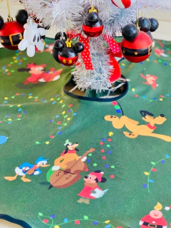 CUBRE pie de arbol VERDE - MICKEY & FRIENDS - comprar online