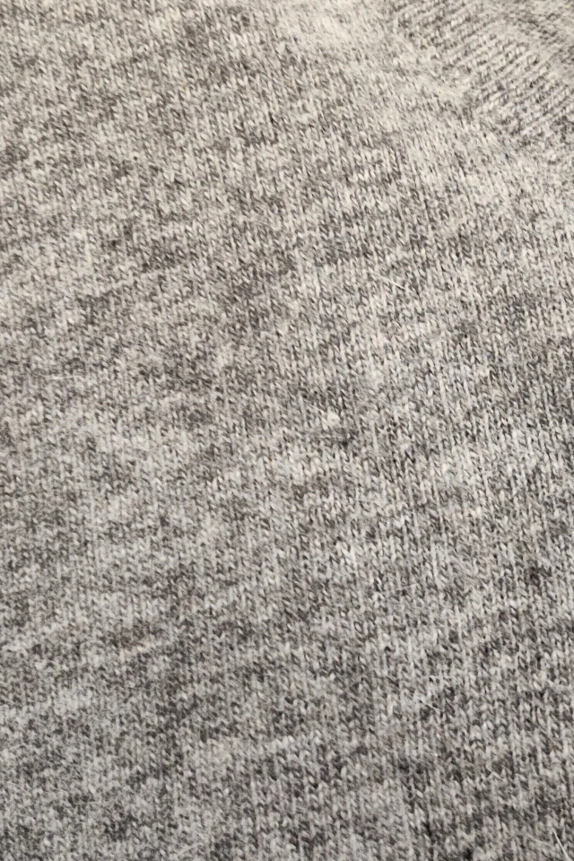 Sweater Radal de Vellón Negro — imagen 10