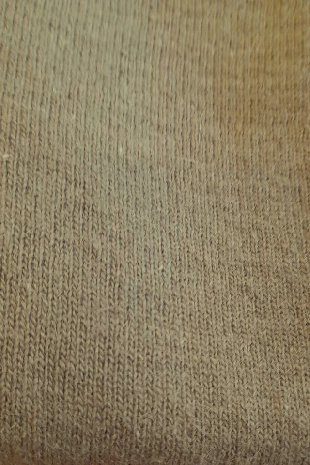 Sweater Radal de Vellón Negro — imagen 9