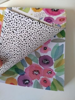 Imagen de 160 hojas BLOCK Jardín Encantado 15x15cm BIFAZ. Felicidad