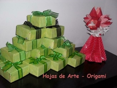 Imagen de ORIGAMI NAVIDEÑO LOS JUEVES Y VIERNES de NOVIEMBRE 2024. PRESENCIAL. Contacto (11) 5408-8336 Lucia