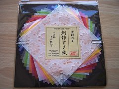 16 hojas HECHAS A MANO semi transparente 14,5x14,5cm DAISO Translucido. Washi - comprar online