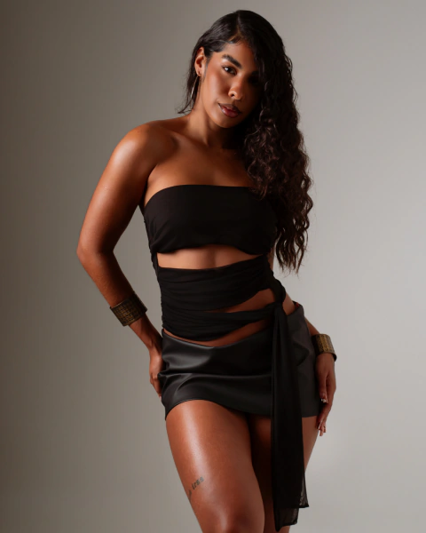 Blusa Sarah Tule Preta
