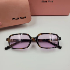 Oculos de Sol e p/Grau Miu-Miu Retangular M11z cores variadas na internet