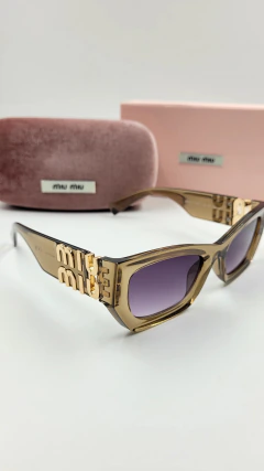 Óculos de Sol Miu-Miu SMU09W com Formato Geométrico