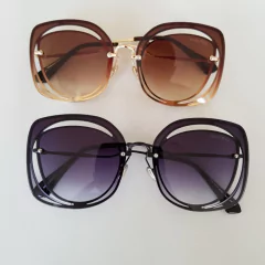 Óculos de Sol Feminino Miu Miu Cute - comprar online