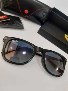 Óculos de Sol Ray-Ban Wayfarer RB4287 edição especial Ferrari na internet