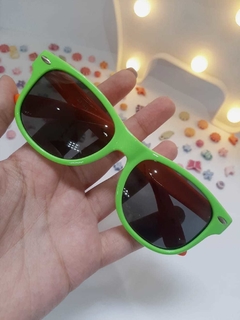 Oculos de Sol Wayfarer Infantil Polarizado na internet