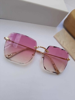 Óculos de Sol Chloe Flower Square Cores Variadas