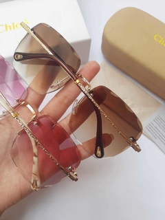 Óculos de Sol Chloe Flower Square Cores Variadas - loja online