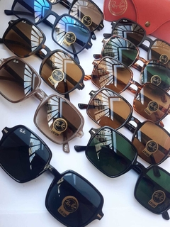 Óculos de Sol Ray-Ban Square RB1973 Cores Variadas