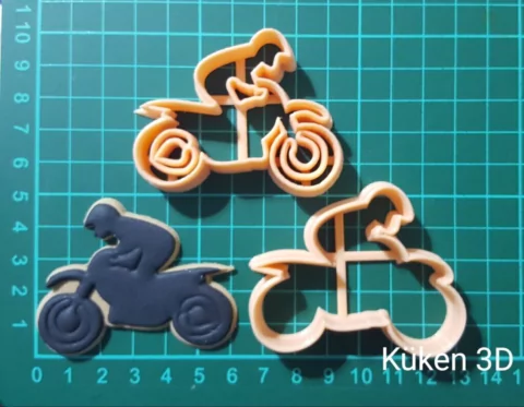 Cortante hombre en moto 6cm vehiculo