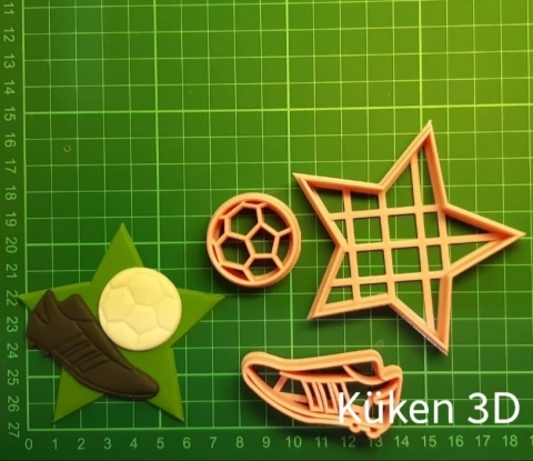 Cortante estrella con botin y pelota 8cm collage futbol