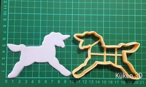 Cortante Unicornio Saltando 10cm