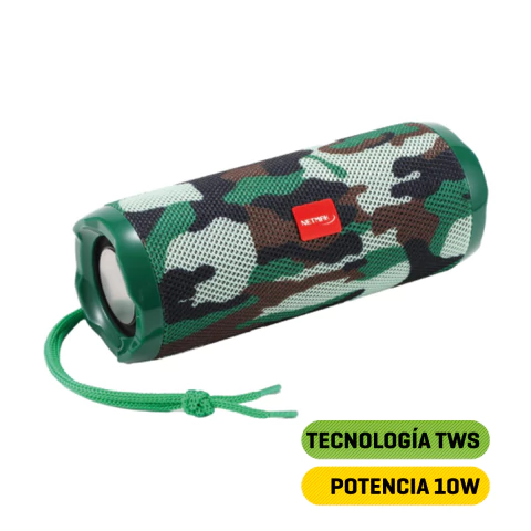 Parlante portátil bluetooth inalámbrico Netmak NM-FLOW con diseño camuflado y cuerda verde